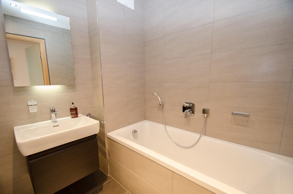 Superb Alpine Lodges By All In One Apartments Zell am See Ngoại thất bức ảnh